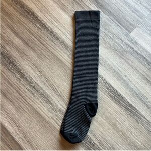 Express Knee Socks